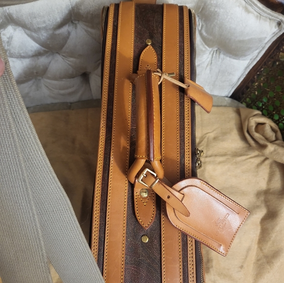 Rare Authentic vintage ETRO suitcase travel bag with guitar type strap. - Picture 12 of 16